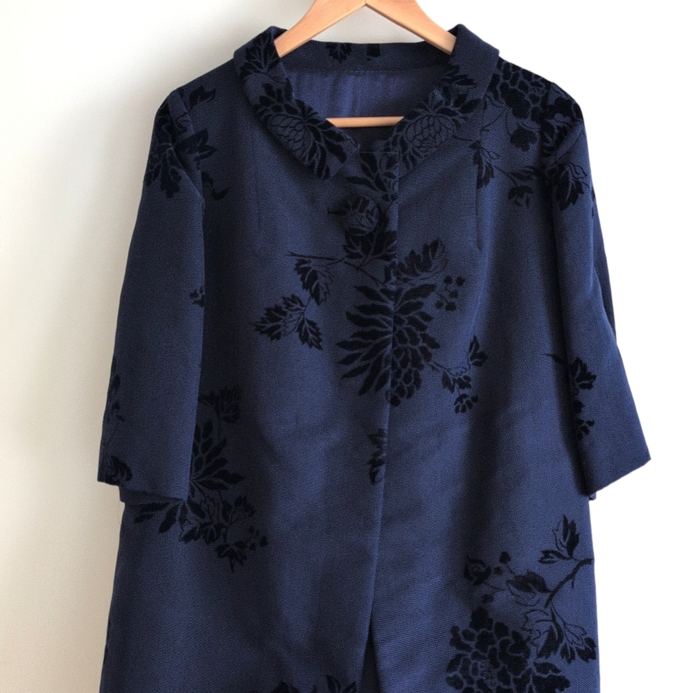 Vintage blue evening dress coat made with silk brocade